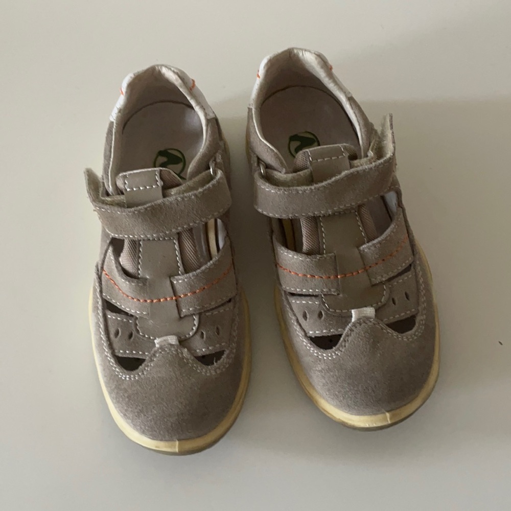 Naturino sandals,size 27(10,5)